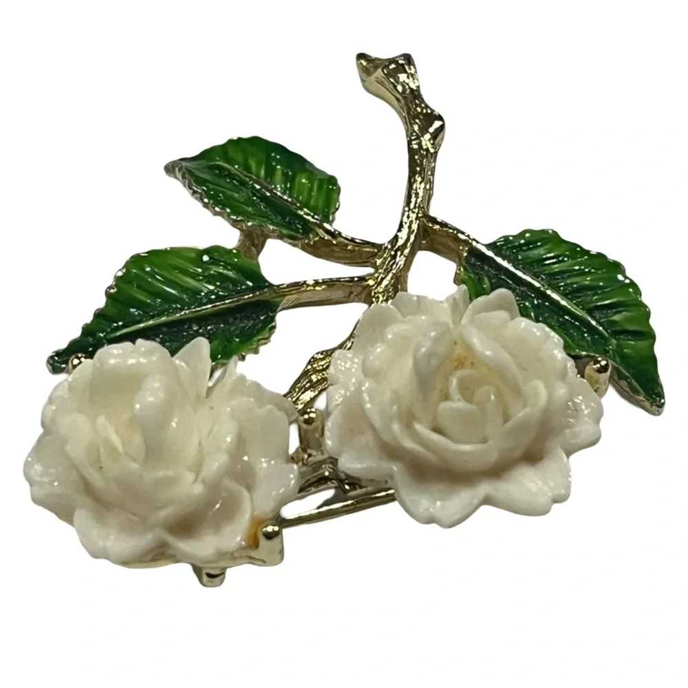 Vintage Gerrys Floral Gold Toned Brooch Cream Flowers and Green Leaves Signed 2